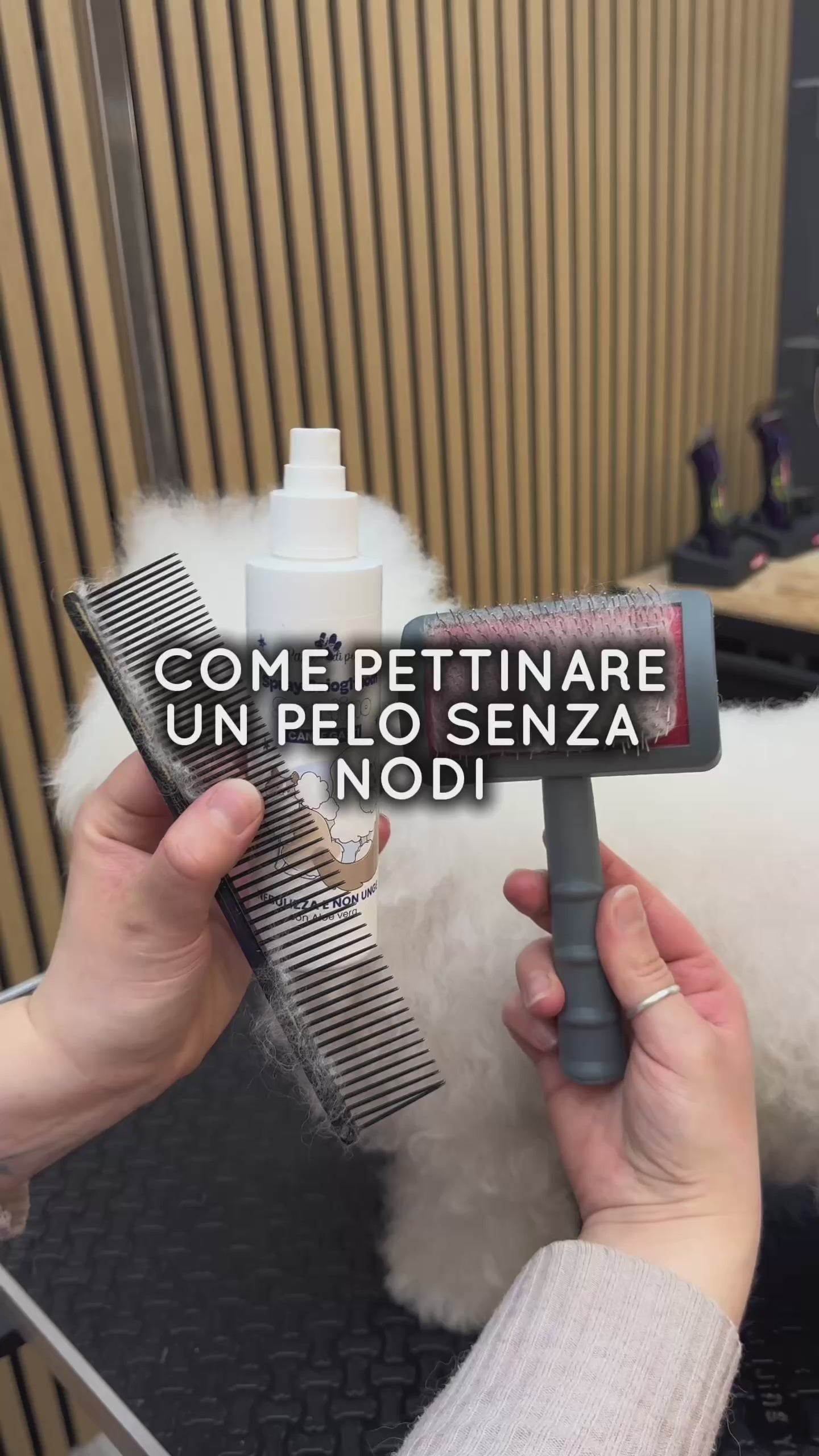 Cardatore per cani GREY setole medio lunghe e medio dure